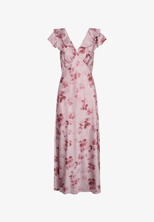 Robe longue rose clair sans manches avec épaules à volants et motif floral rouge.