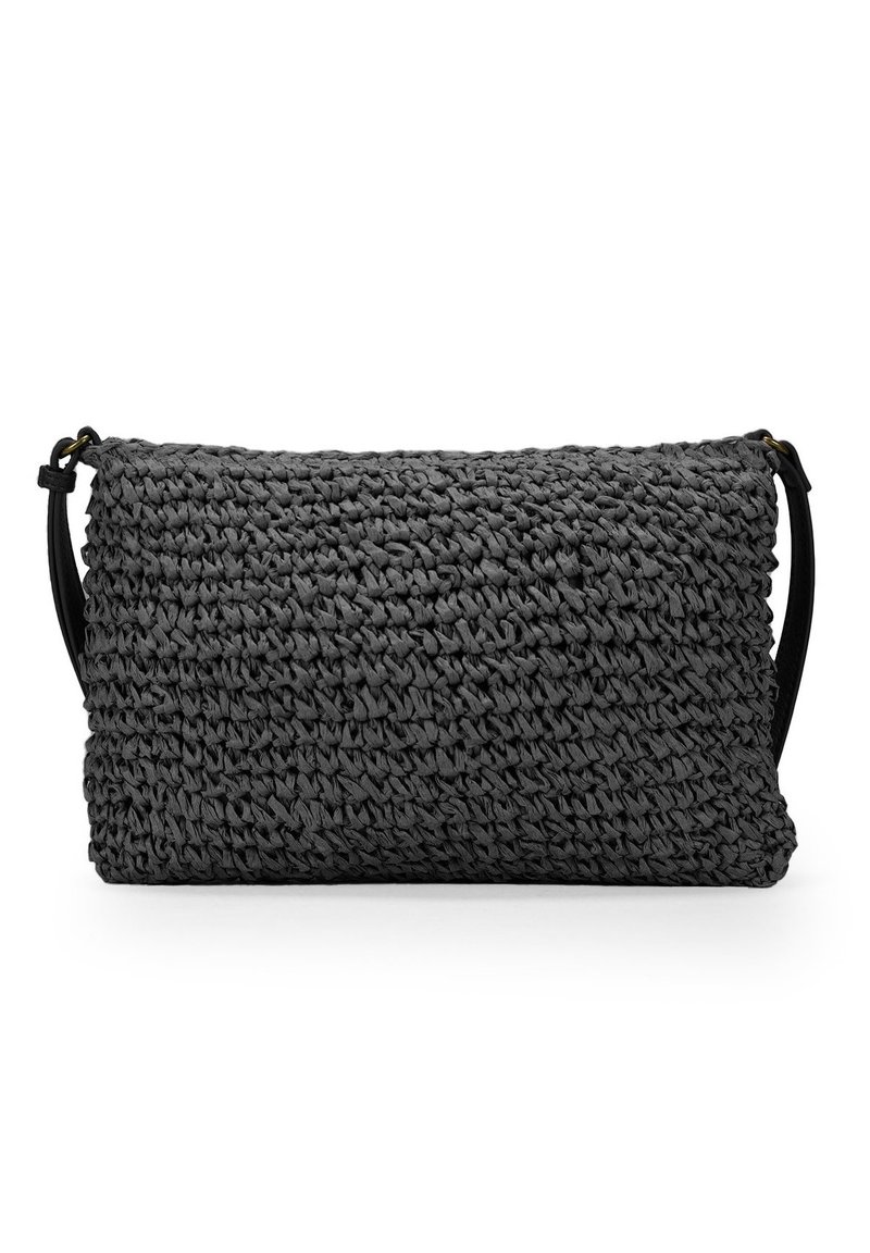 Borsa nera intrecciata con una superficie testurizzata, forma rettangolare e una tracolla staccabile per il trasporto. Presenta un design solido e strutturato.