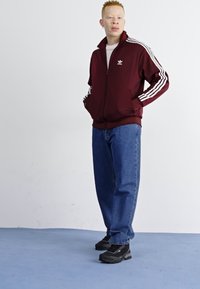 adidas Originals FBIRD - Lukuga pusa - maroon