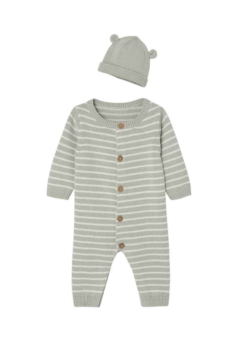 Gestrickter grauer Einteiler mit weißen Streifen, ausgestattet mit langen Ärmeln, Holzknöpfen und einer passenden Mütze mit Bärenohren und umgeschlagenem Saum.