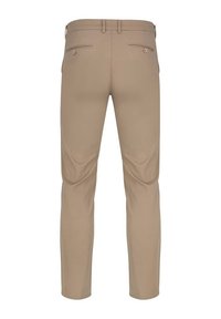 Beżowe spodnie o dopasowanym kroju, z dwiema tylnymi kieszeniami z guzikami i gładką fakturą. Styl dopasowany z prostymi nogawkami.