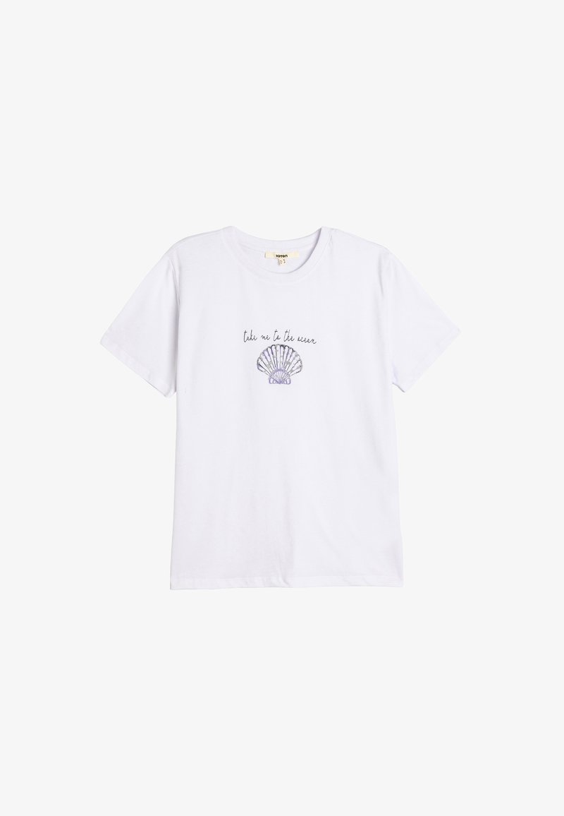 Camiseta de algodón blanca con mangas cortas, cuello redondo y un gráfico de concha con el texto "llévame al océano" en negro y púrpura.