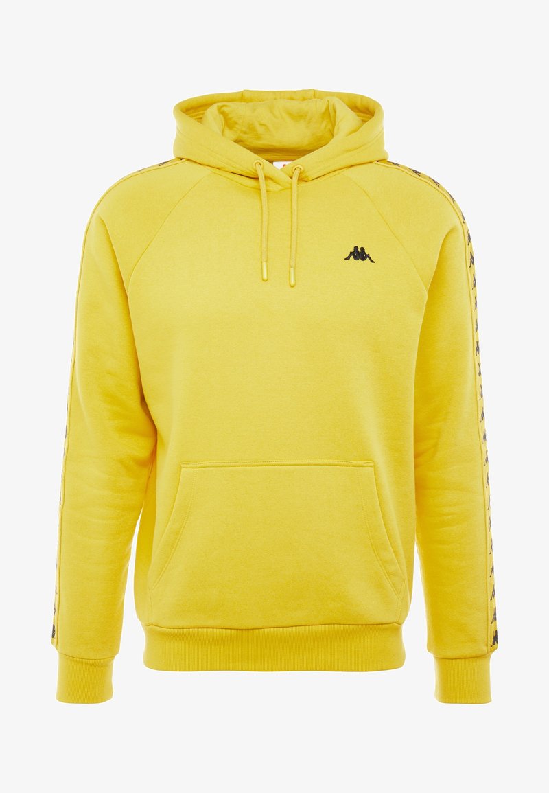 Sweat à capuche jaune avec poche avant, cordons de serrage, logo noir sur la poitrine et rayures à motifs le long des deux manches.