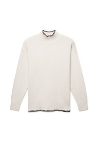 Cremefarbener Pullover mit hohem Kragen und schwarzem Rüschensaum. Mit überschnittenen Schultern und einem geraden, lockeren Schnitt. Weiche Textur.