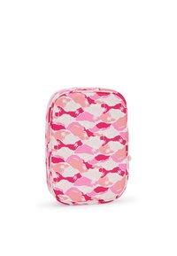 Strukturierter Rucksack mit einem rosa-weißen Wellenmuster, ergänzt durch Palmenakzente. Hergestellt aus strapazierfähigem Stoff, rechteckige Form mit Reißverschluss.