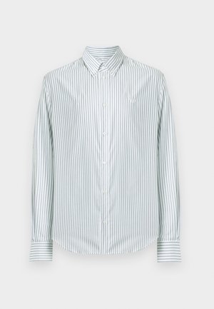 Weißes Hemd mit knöpfen und vertikalen hellgrauen Streifen, Knopfkragen und langen Ärmeln mit gestreiften Manschetten.