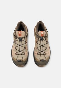 Salomon X ULTRA 360 - Pantofi drumeție - safari/hazelnut/sierra