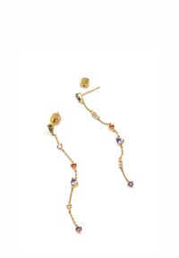 Ohrringe mit goldfarbener Oberfläche sind mit einem kettenförmigen Design verziert und tragen farbenfrohe, herzförmige Edelsteine in lila, orange und rosa Tönen.