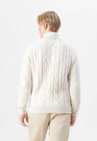 Hackett London CABLE ROLL NECK - Pulóver - off white