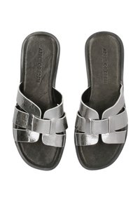 Zilveren metallic slide-sandalen met geweven bandontwerp, gevoerde voetbed en gestructureerde zwarte zool. Merkenlogo gedrukt op het voetbed.