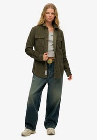 Superdry & Co Let jakke / Sommerjakker - dark moss green