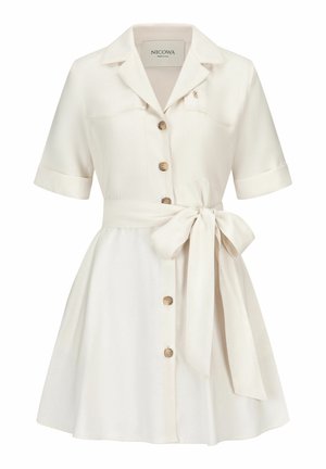 Crèmekleurige jurk met korte mouwen, kraag, knopen aan de voorkant en een gestrikte tailleband, een uitlopende rok en een klein merkembleem op de borst.