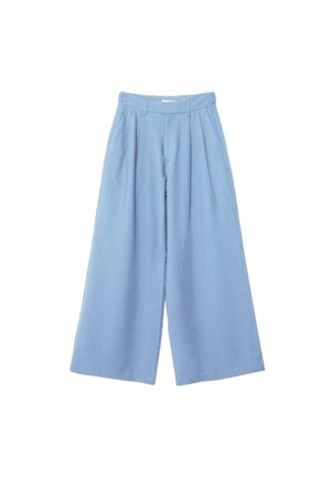 Pantaloni a gamba larga, vita alta, di colore azzurro chiaro con pieghe e passanti per cintura, mostrati su uno sfondo bianco.
