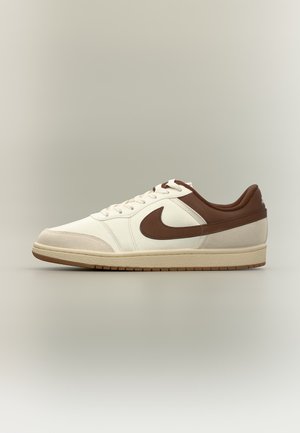 Jordan, AIR SKYLINE LOW UNISEX, brązowy