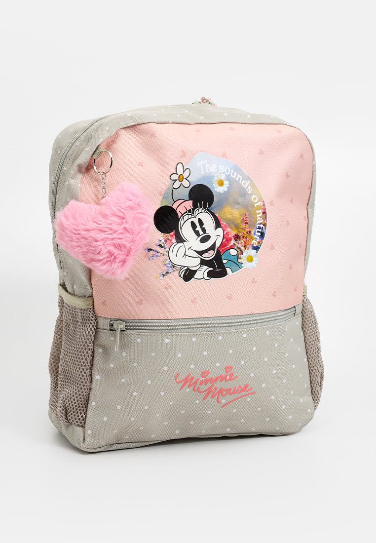 Mochila en rosa y gris, con un gráfico de Minnie Mouse, lunares y un llavero en forma de corazón suave y rosa. Hecha de tela duradera.