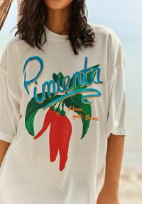 Next GRAPHIC SHORT SLEEVE - T-shirts print - red chilli pepper