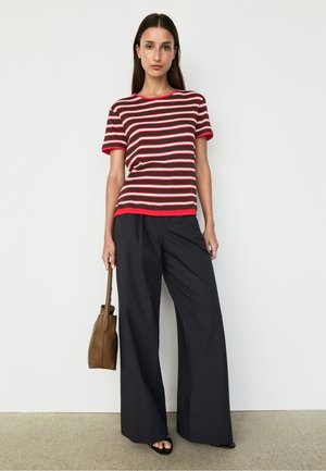Massimo Dutti, T-shirts print - mottled red