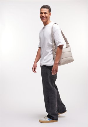 GOT BAG, PUFFER SQUARE - Shopping bag - scallop