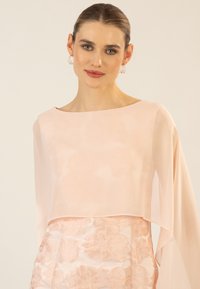 Thumbnail Image 4