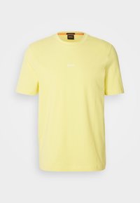 Valitud, yellow seventeen