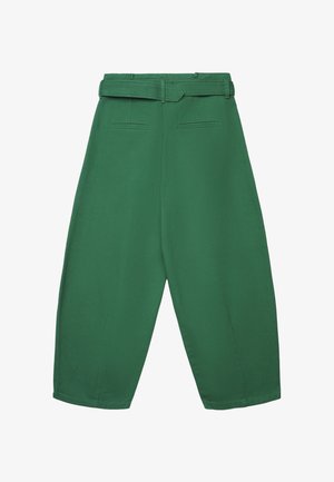Pantaloni verdi a vita alta realizzati in tessuto strutturato, con gamba larga, passanti per cintura e tasche posteriori.