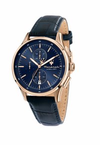 Orologio cronografo con quadrante blu, cassa in oro rosa e cinturino in pelle di coccodrillo blu navy. Presenta tre quadranti secondari e una finestra per la data.