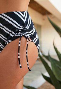 Next HIGH WAIST - Slip bikini - black white stripe