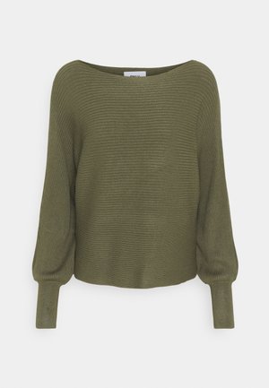 Pull en maille côtelée vert olive avec large encolure bateau et longues manches ballon terminées par des poignets ajustés.