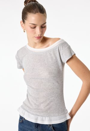 Koton, BASIC SLIM FIT T-SHIRT . - T-shirt print - grey