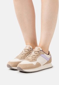 Esprit Sneaker low - beige