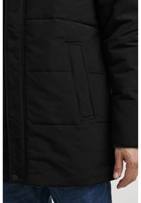 11 Project PRBRAGA - Parka - black