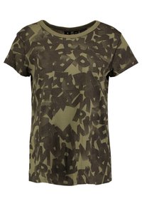 Olivově zelené tričko s krátkým rukávem, které má grafický vzor odvážných, překrývajících se písmen v tmavších tónech. Měkká bavlněná tkanina, uvolněný střih.