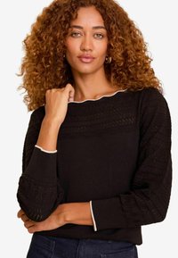 Unselected, black