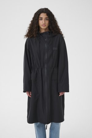 SADE - Párka - black