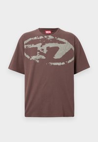 Trükipildiga T-särk - brown