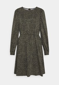 Robe à manches longues en tissu olive avec imprimé animal noir, dotée d'un col rond et d'une taille froncée pour une coupe ample.