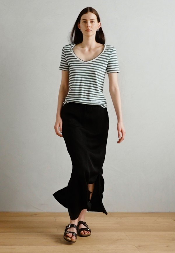 SHORT SLEEVE V NECK  STRIPED - Print T-shirt - summer pine4