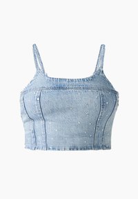Lyseblå denim croptopp med tynne stropper, med et tettsittende design prydet med små sølvstuds gjennom hele.