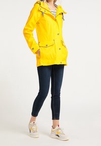 Schmuddelwedda Parkas - yellow