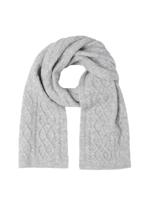 Hellgrauer gestrickter Schal mit geflochtenem Zopfmuster, zu einer Schlaufe gefaltet, an der zwei Enden herabhängen.