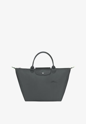 Graue Nylon-Tote-Tasche mit Lederakzenten, runden Griffen, einem Druckverschluss und einem dezenten Logodetail. Glatte Textur, geräumiges Design.