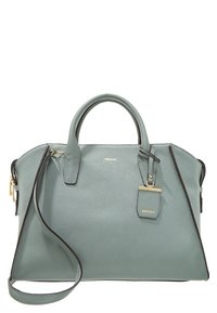 Světlezelená kožená kabelka s dvojitými horními uchy a odnímatelným ramenním popruhem. Obsahuje zlaté kovové detaily a malou visačku. Hladký povrch.