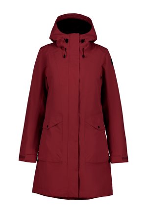 Longue veste imperméable bordeaux avec capuche, fermeture éclair à l'avant couverte par un rabat, deux poches à rabat boutonnées et des sangles réglables aux poignets.