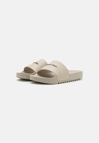 Calvin Klein CHUNKY POOL SLIDE - Mules - feather gray
