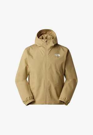 Chaqueta ligera beige con capucha, puños elásticos, cremallera frontal y un logo blanco. Fabricada con material resistente al agua, ideal para uso al aire libre.