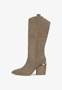 Wybrany, light brown