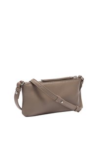 Borsa a tracolla in pelle beige con forma rettangolare, chiusura con zip e tracolla regolabile. Caratterizzata da una texture liscia e cuciture subtìli.