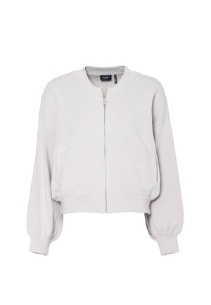 Hellegraue Bomberjacke mit Reißverschluss, langen gepufften Ärmeln, gerippten Bündchen, zwei vorderen Taschen und einem gerippten Kragen.