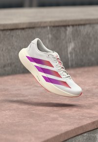 Επιλέχθηκε, footwear white/lucid red/crystal white