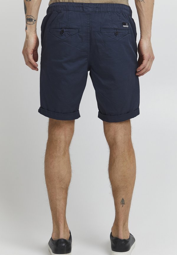 PRSIVERT REGULAR FIT - Shorts4